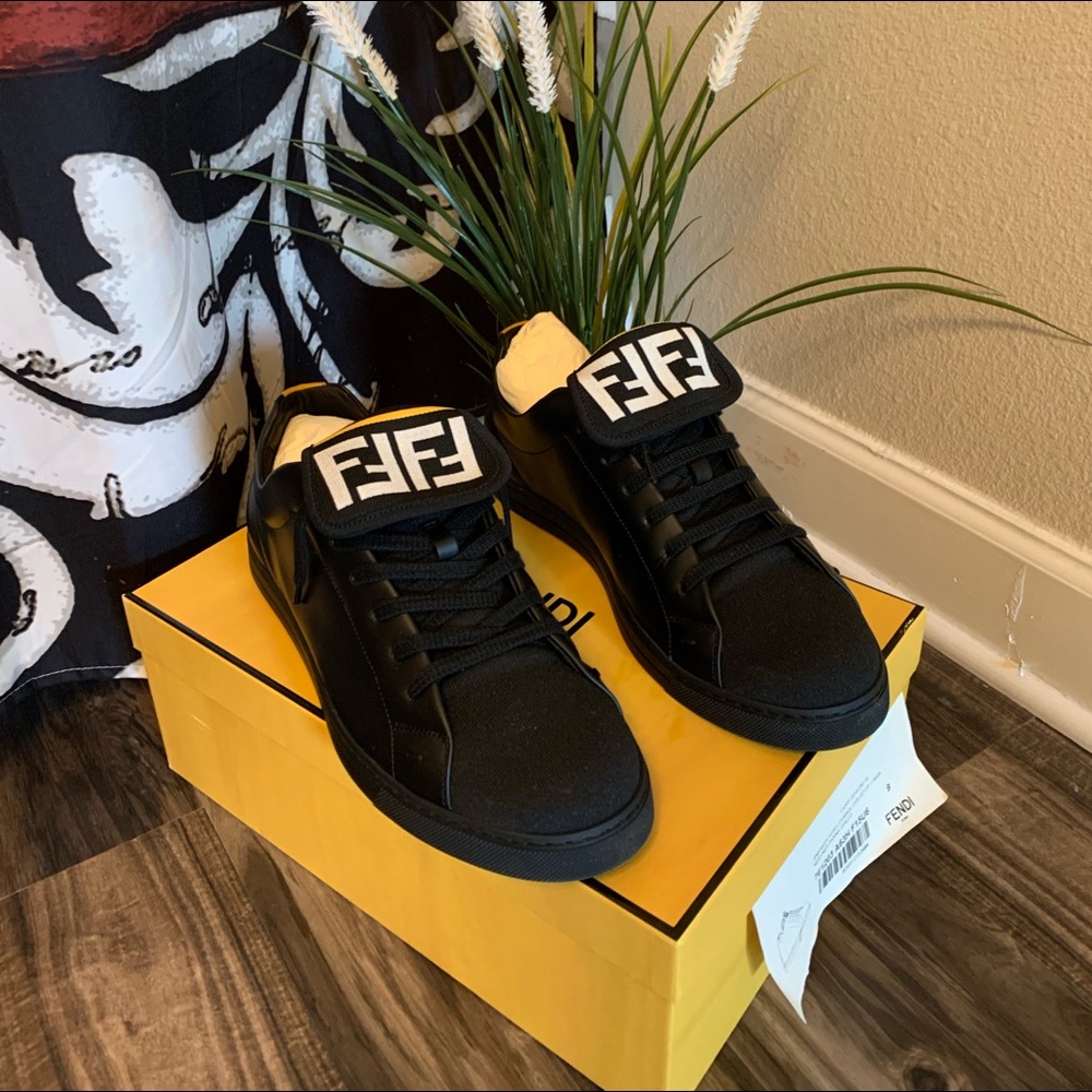 Men fendi sneakers